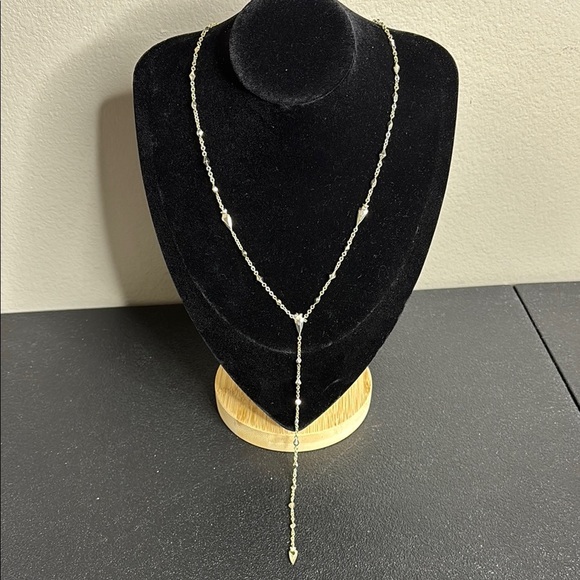 Kendra Scott Lariat Gold Tone Spear Arrow Y Necklace Dainty Classy​​ - Picture 1 of 8